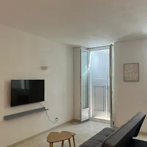 Y&r Appartement